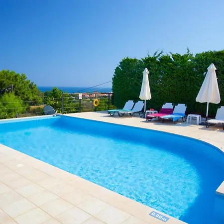 Βίλα Skala Sleeps 6 Pool Wifi *